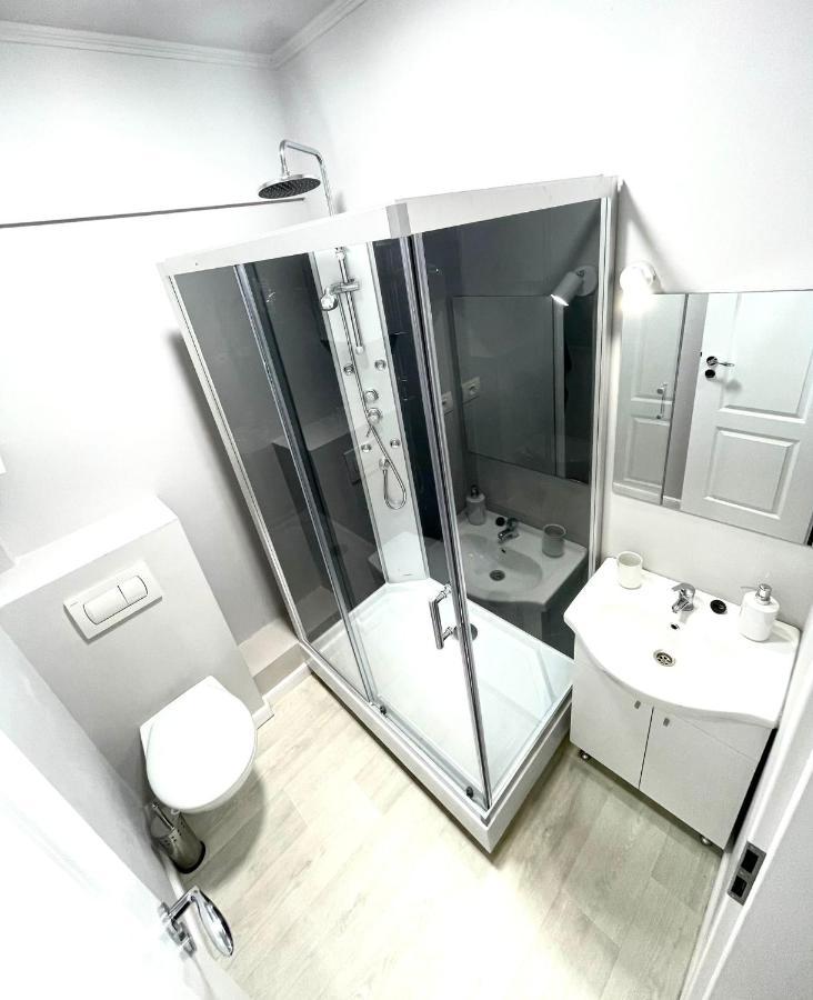 Baneasa Luxury Apartaments Bucharest Exterior photo